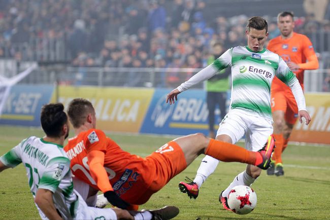 她在赛前进 她在赛前进