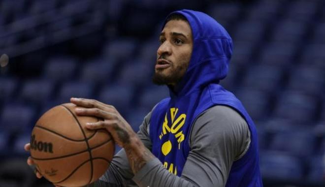 国足借助强 国足借助强